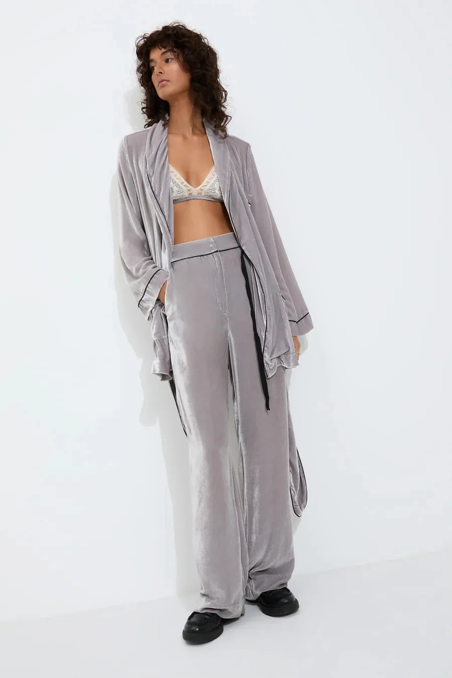 Bon Vivant Robe - Platinum