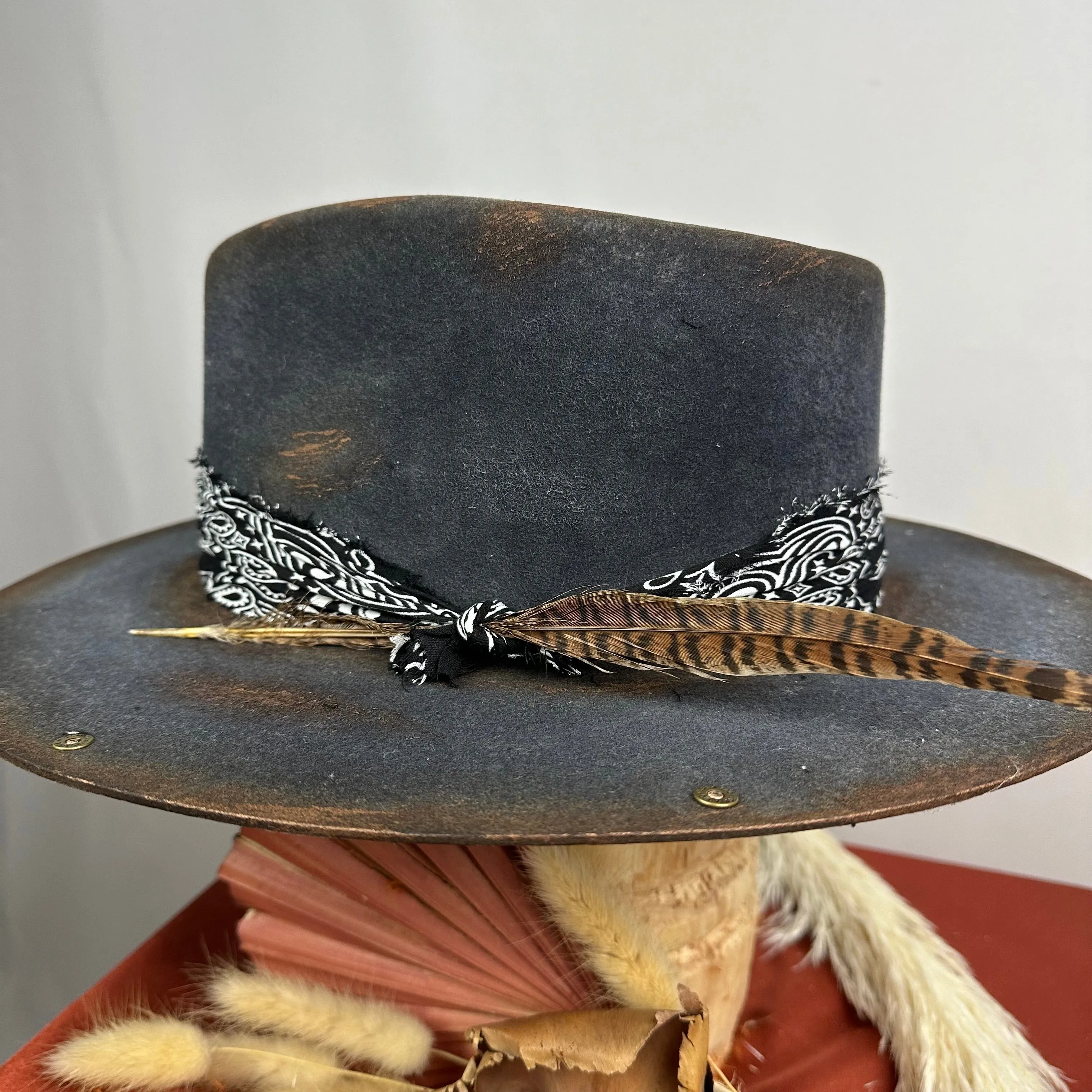 Distressed Fedora Black Short Brim