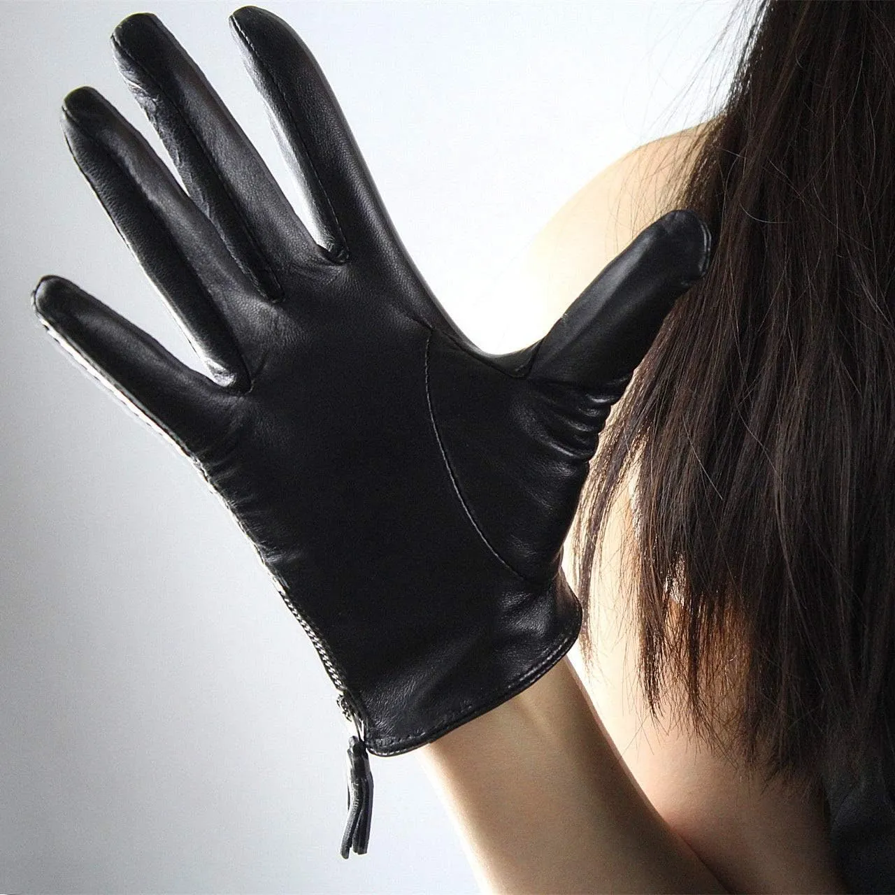 DooWay Women's Short Real Leather Driving Gloves Touchscreen Imported Goatskin Leather Tassel Zipper Winter Warm Gloves