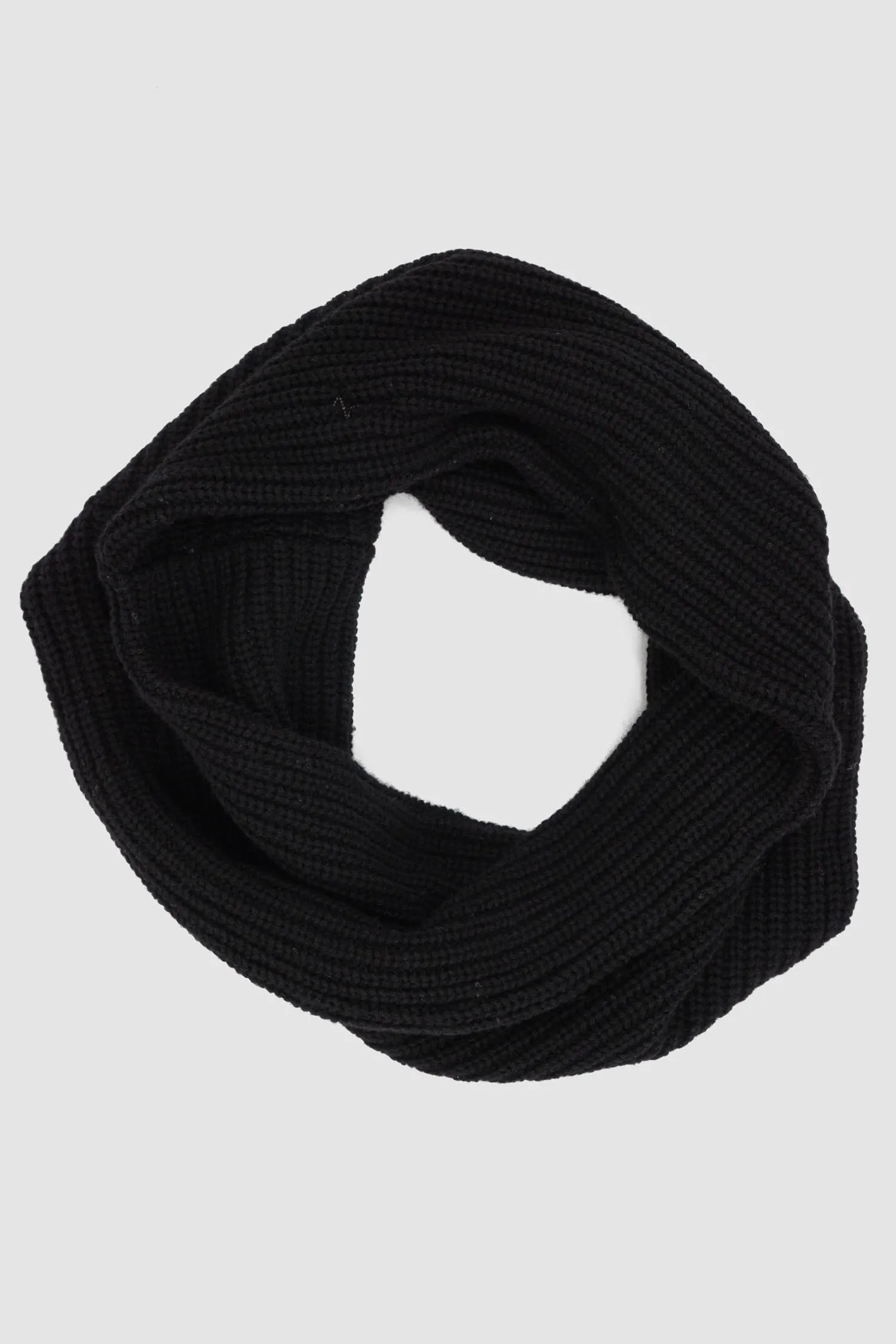 Knitted Round Wool Scarf